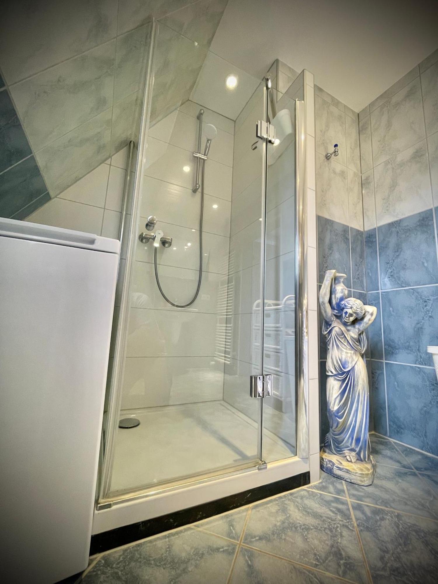 Апартаменти Casa Jungle Glanz Deluxe Зігмарінген Екстер'єр фото